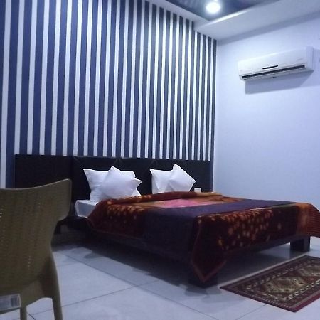 Oyo 30415 Hotel White City Anandpur  外观 照片