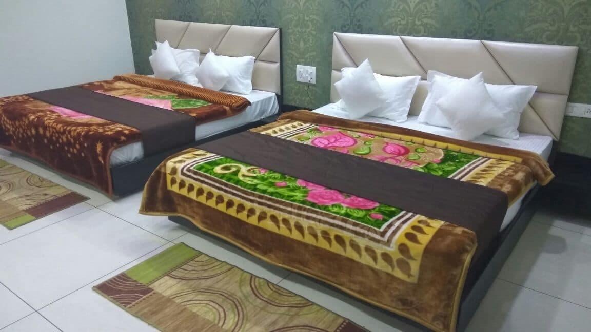 Oyo 30415 Hotel White City Anandpur  外观 照片
